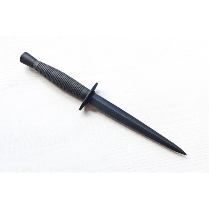 СТИЛЕТ ЯГУАР